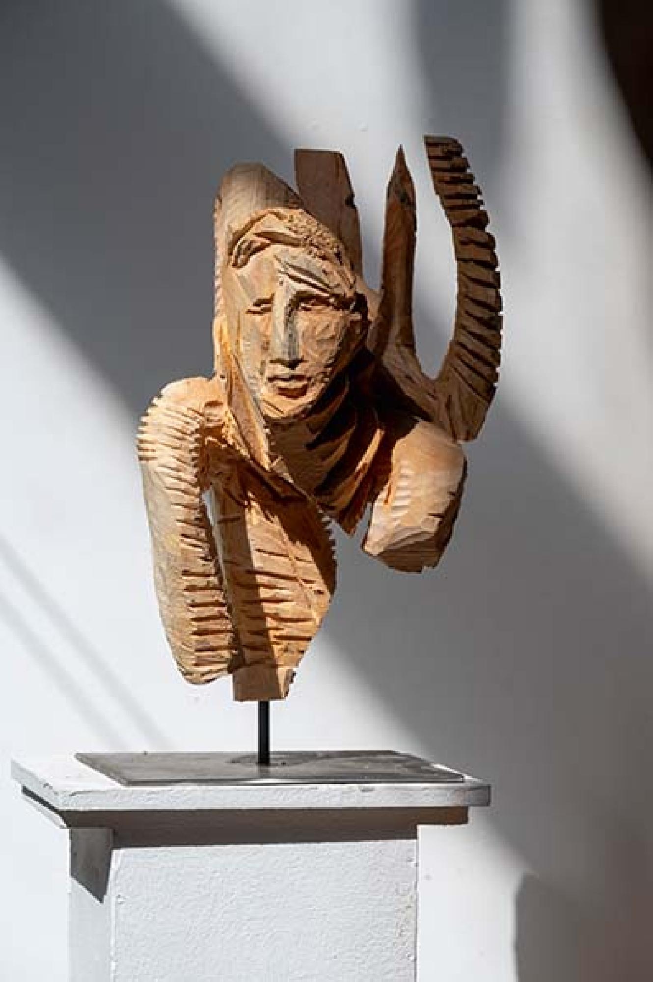 Leonard Lorenz: Präsenz
2025 ▪ 53 × 36 × 26cm ▪ Swiss pine